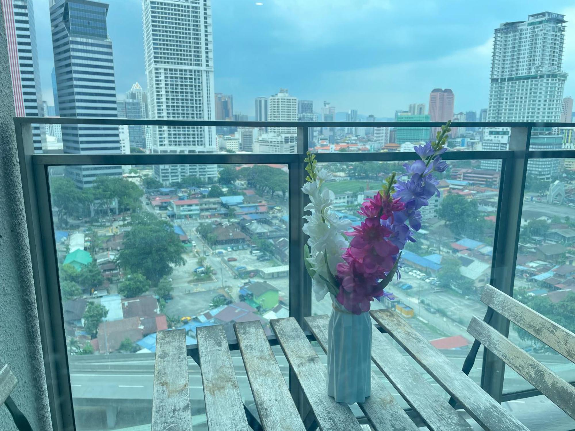 Mercu Summer Suite Klcc By Minshuku Kuala Lumpur Ngoại thất bức ảnh